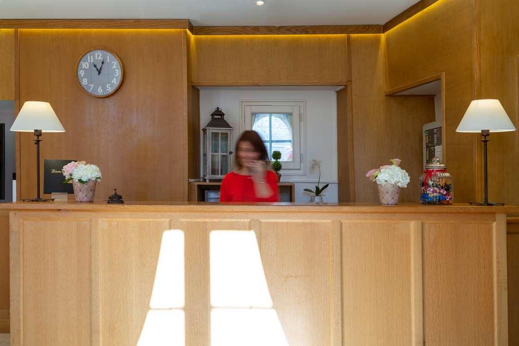 Hotel Saint-Laurent, The Originals Relais Montfort l'Amaury Bagian luar foto